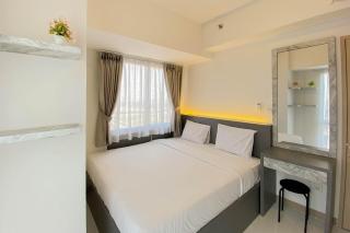 Comfort Stay 2BR at 16th Floor Tokyo Riverside PIK 2 Apartment By Travelio - Rawalembang - 0