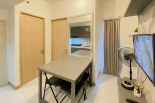 Comfort Stay 2BR at 16th Floor Tokyo Riverside PIK 2 Apartment By Travelio - Rawalembang - 2