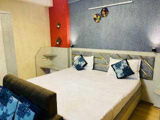 The Cozy Cove Stay - Lucknow - 4