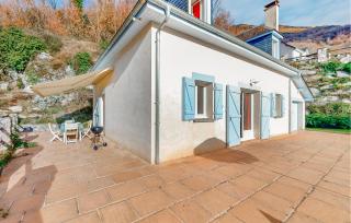 Nice Home In Louvie-Soubiron - Louvie-Soubiron - 1