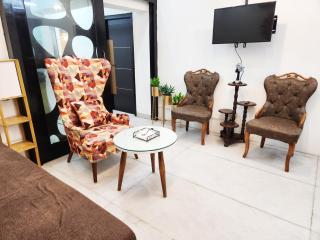 Spacious 2BHK with big bedrooms and kitchen 7 - Nueva Delhi - 2