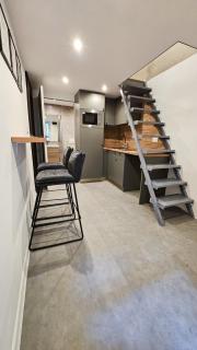 New studio apartment on Andrassy Street! - Budapest - 1