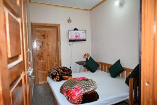 Hotel Lohaghat Regency By Royal Collection Hotels - Lohaghāt - 1