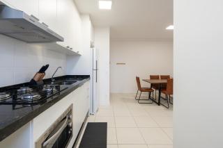 Apartamentos a 150 M DA PRAIA com SACADA, WI-FI, PISCINA, PORTARIA 24h, PLAYGROUND e vaga de GARAGEM - 2