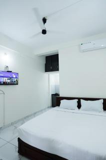 Hotel Diamond Castle - Manjeri - 1