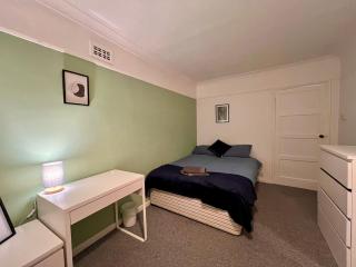 4 Bed Comfy Getaway - Norwich - 2