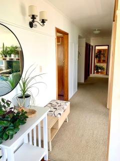 Family and pet friendly with stunning seaviews - Nelson - 7
