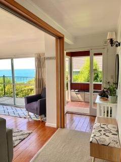 Family and pet friendly with stunning seaviews - 6