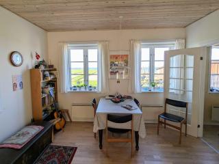 Lovely 2-Story Cabin By The Sea On Bornholm, - Svaneke - 5
