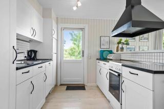 Bright And Cozy Summer House With Sea View - Hasle - 2