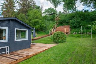 Lovely Cottage With Wilderness Bath And View - 9