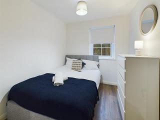 Warm Dundonald Apartment - 5