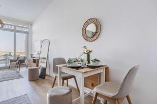 Frank Porter - Palm Views East - 2