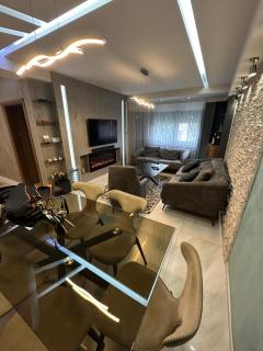 Luxury Apartment 2 Bedrooms, Near City Center & East Gate Mall - Skopje - 0