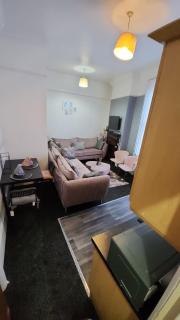 Wolverhampton City Centre - 1-Bed Flat - Sleeps 3 - Wolverhampton - 4