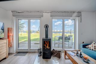 Ferienhaus An der Ostsee by Seeblick Ferien ORO, direkte Wasserlage,Sauna, E-Säule - Olpenitz - 3