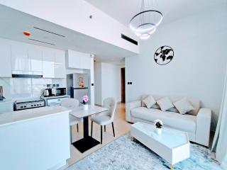 RBE Vacation Homes-Enjoy Marina View- Binghatti Corner - Dubai - 8