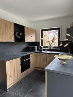 Deluxe-Family Apartment mit Terrasse, Küche & Parkplatz - Offenburg - 6