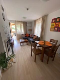 St John Hill Alexander Services Apartments - Bansko - 0