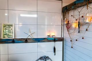 Ferienhaus Boje by Seeblick Ferien ORO, erste Wasserreihe, Kamin, 7Pers - 1