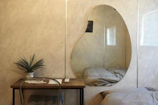 ROOMs 001 カフェ併設 綺麗なワンルーム 分倍河原駅から徒歩3分 - Fuchū - 9