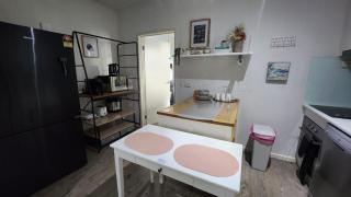 Entire Place 2BR 1BATH 1PARKING in Box Hill South - Burwood - 4