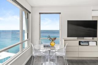 Breathtaking Bondi Beach - Sydney - 3