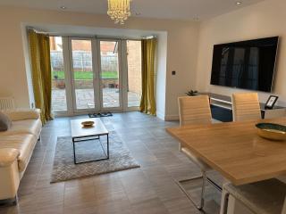 Liddle House Haven - Basingstoke - 0