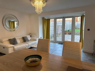 Liddle House Haven - Basingstoke - 3