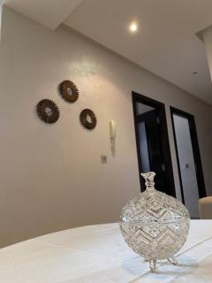 Elegant Stay - 1