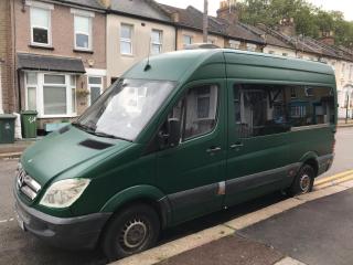 Cozy CAMPERVAN Close to Stratford Station NOT AN APARTMENT - Londra - 0