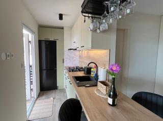 Tranquil Tides Drage Mobile Home with Terrace and Sea View - Drage - 6