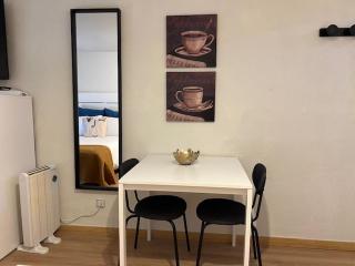 Cosy Studio Apartment at Arroios - 2C - Lissabon - 1