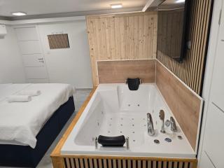 Edy Deluxe Room - Sauna & Jacuzzi - Zagabria - 6