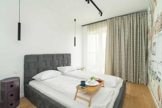 Prestiżowe Apartamenty w Poznaniu z Sypialnią i Parkingiem by Noclegi Renters - Poznań - 9