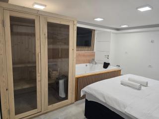 Edy Deluxe Room - Sauna & Jacuzzi - 1