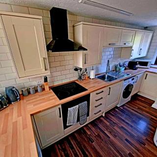 Country Cottage 2BR with Hot Tub and Tennis Court - Chiddingly - 4