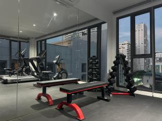 6th Avenue Sukhumvit BKK 302 BTS Asoke & Nana MRT Sukhumvit - 7