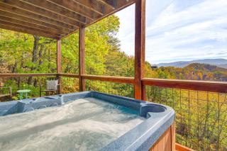 Mountain-View Deck Oasis Cabin Near Attractions - Sevierville - 9