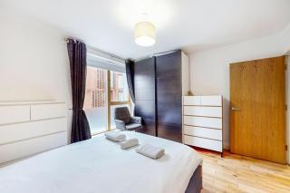 Modern 2Bed - 5min to Highbury & Islington Station - 9