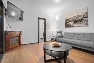 Chic Apartments in the Heart of Bucharest - Walk to Old Town - Bucarest - 3
