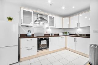 Elegant Two-Bedroom Apartment - Central Location - Private Parking - Balconies 1109M - Birmingham - 8