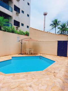 3 min Praia l ENSEADA l 2Qtos l Piscina l Wi-Fi l Garagem - Guarujá - 0