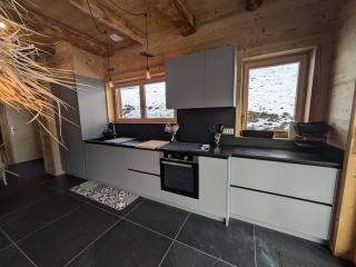 Lodge alpin chaleureux, 4 chambres, 10 pers, parking, terrasse, Arêches-Beaufort - FR-1-342-330 - Beaufort - 2