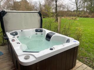 Lilac Lodge Retreat for 6 Set in One Acre of Land - Otley - 8