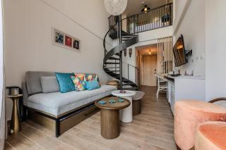 Charming Loft in Downtown - 9