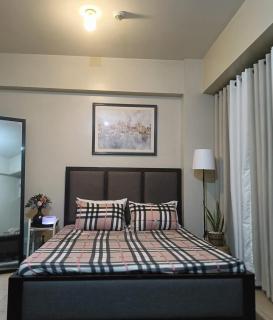 Homey Staycation Across NAIA terminal 3 - Manila - 8
