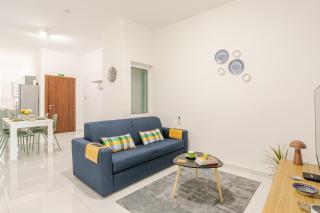 Contemporary St Julians Comfort - 9