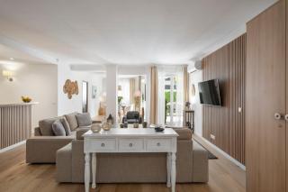 Cannes Center, Nice 110m2, 3BR & 3BTH, Terrace - 0