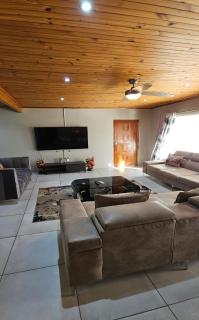 Grand Diamond Lodge - Roodepoort - 8
